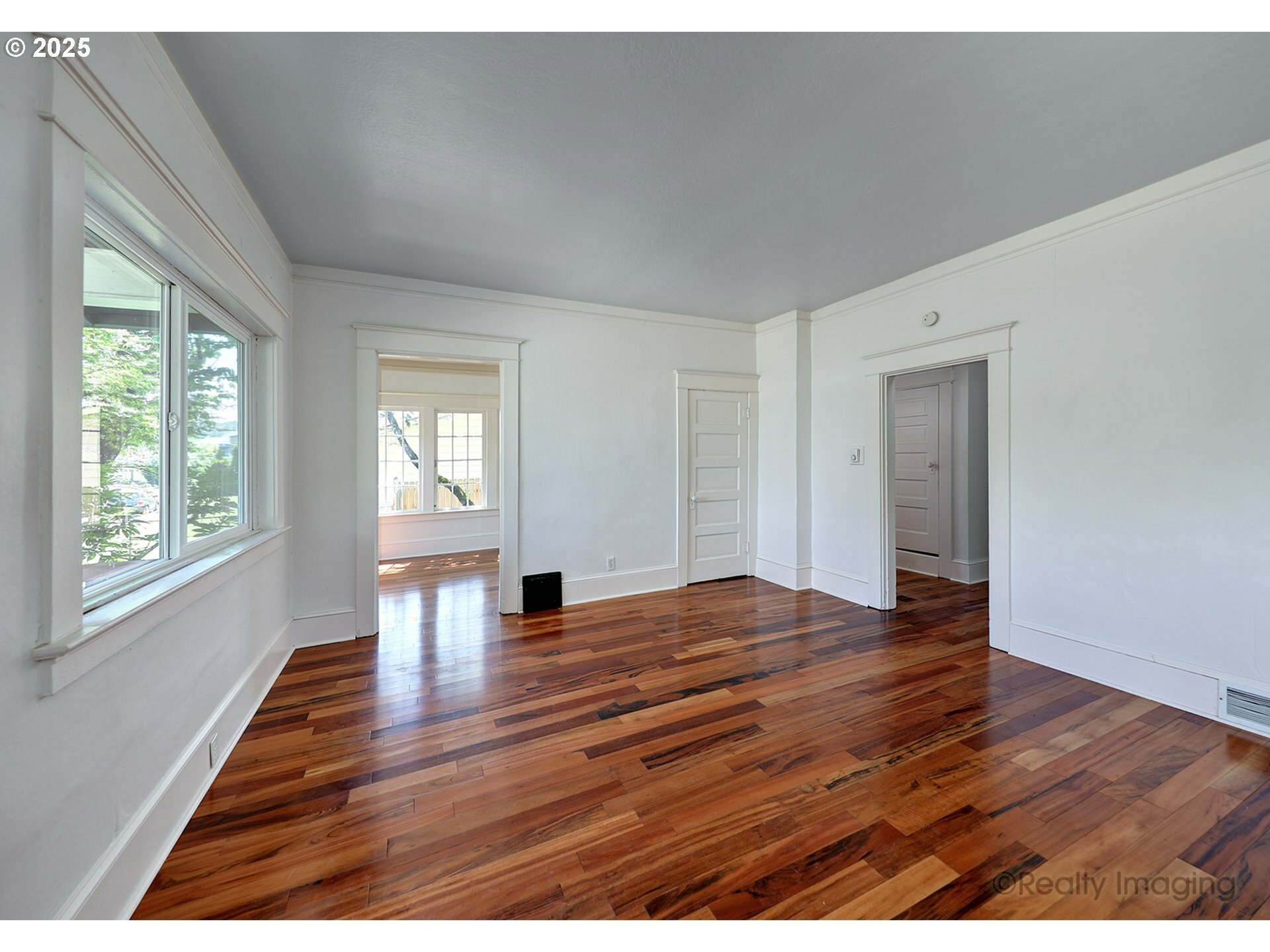 Property Photo: 6015 SE 99th Ave OR 97266