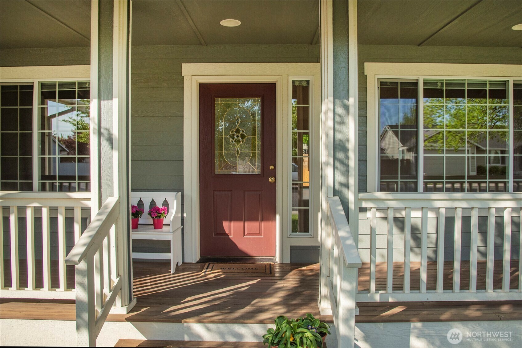 Property Photo: 1710 N Bluegrass Street WA 98926