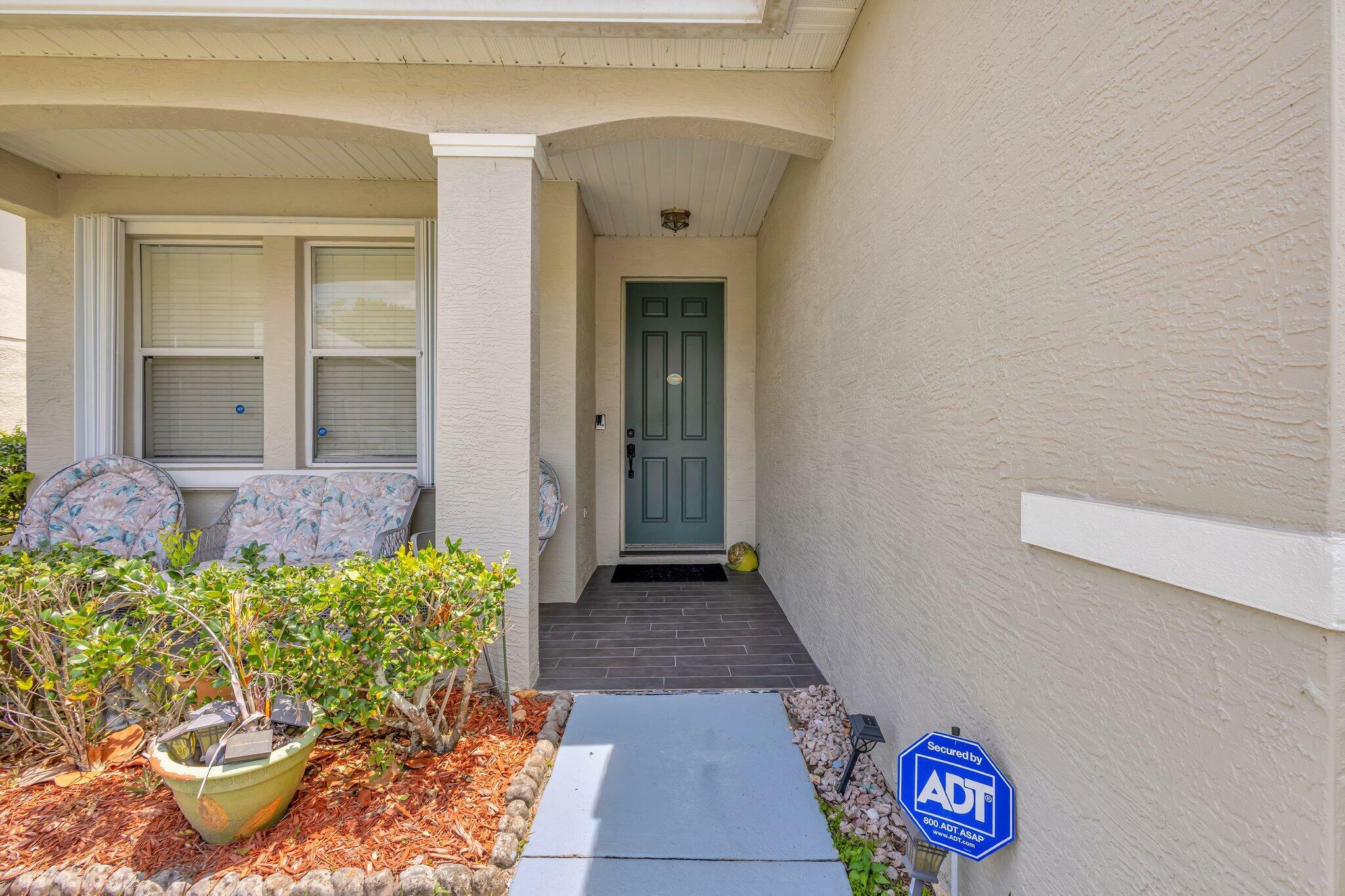Property Photo: 700 Carriage Lake Way FL 32968