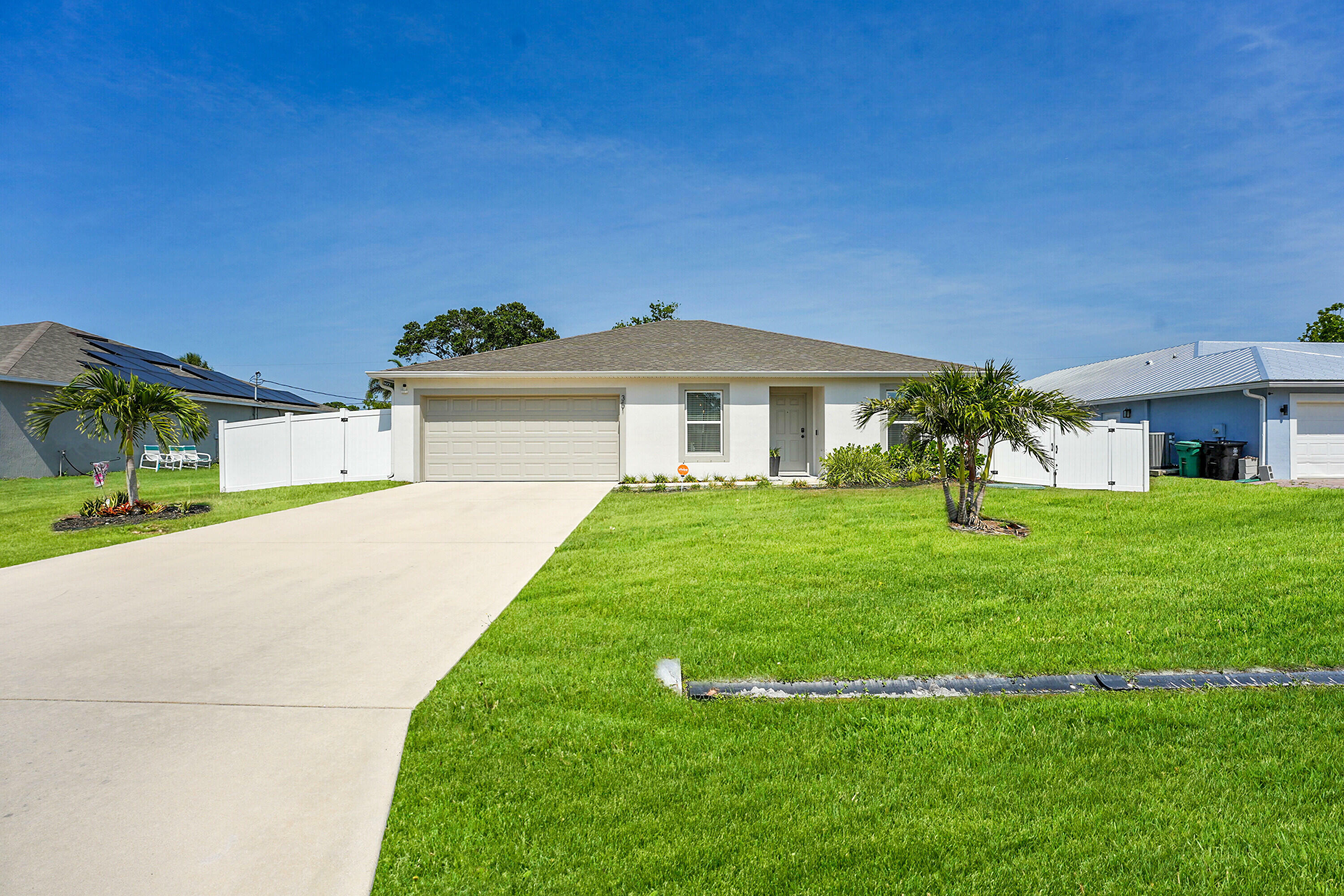 Property Photo: 351 NW Byron Street FL 34983