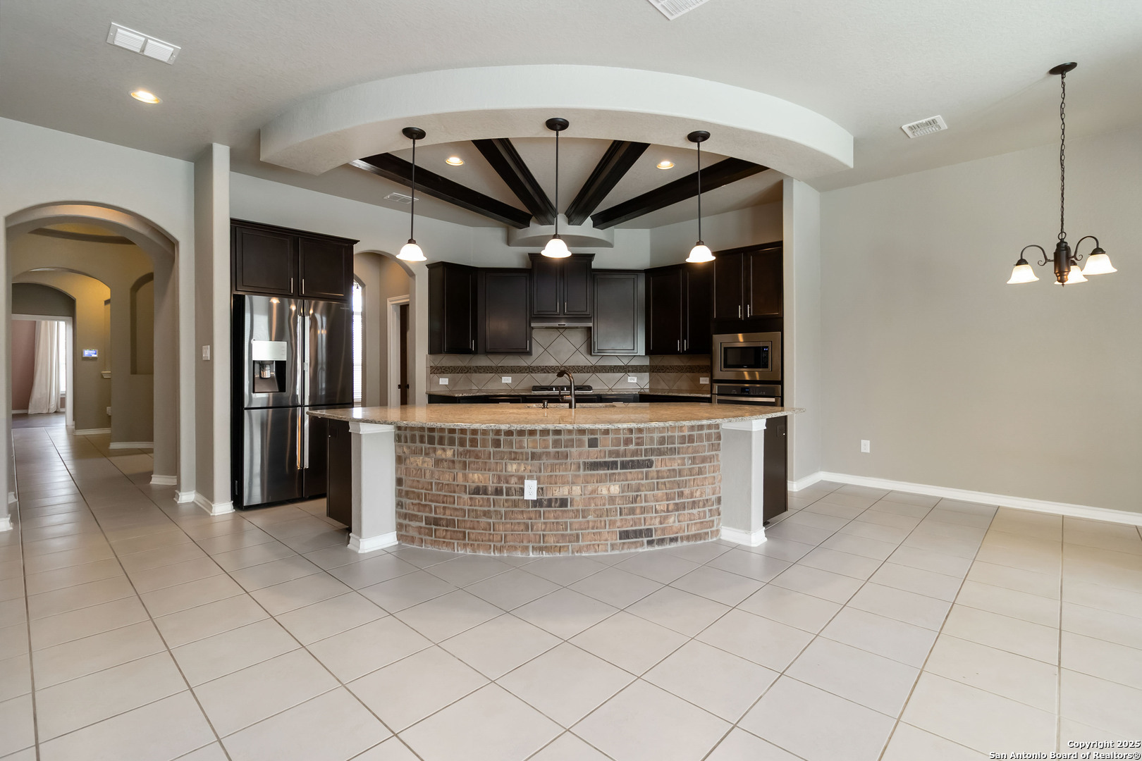 8803 Shady Mtn  San Antonio TX 78254 photo