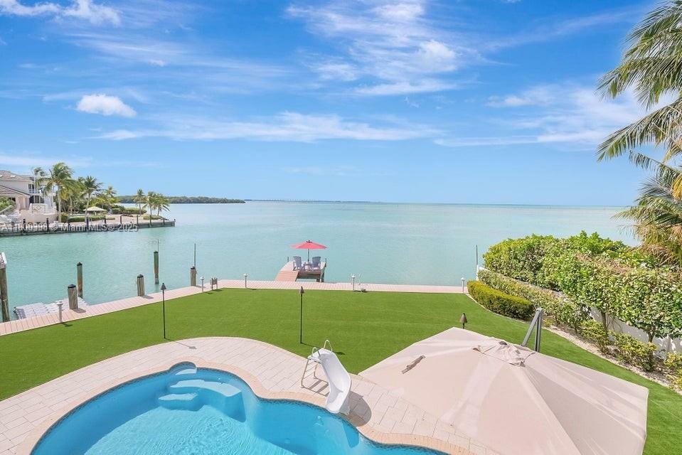 Property Photo: 162 Bayview Dr FL 33036