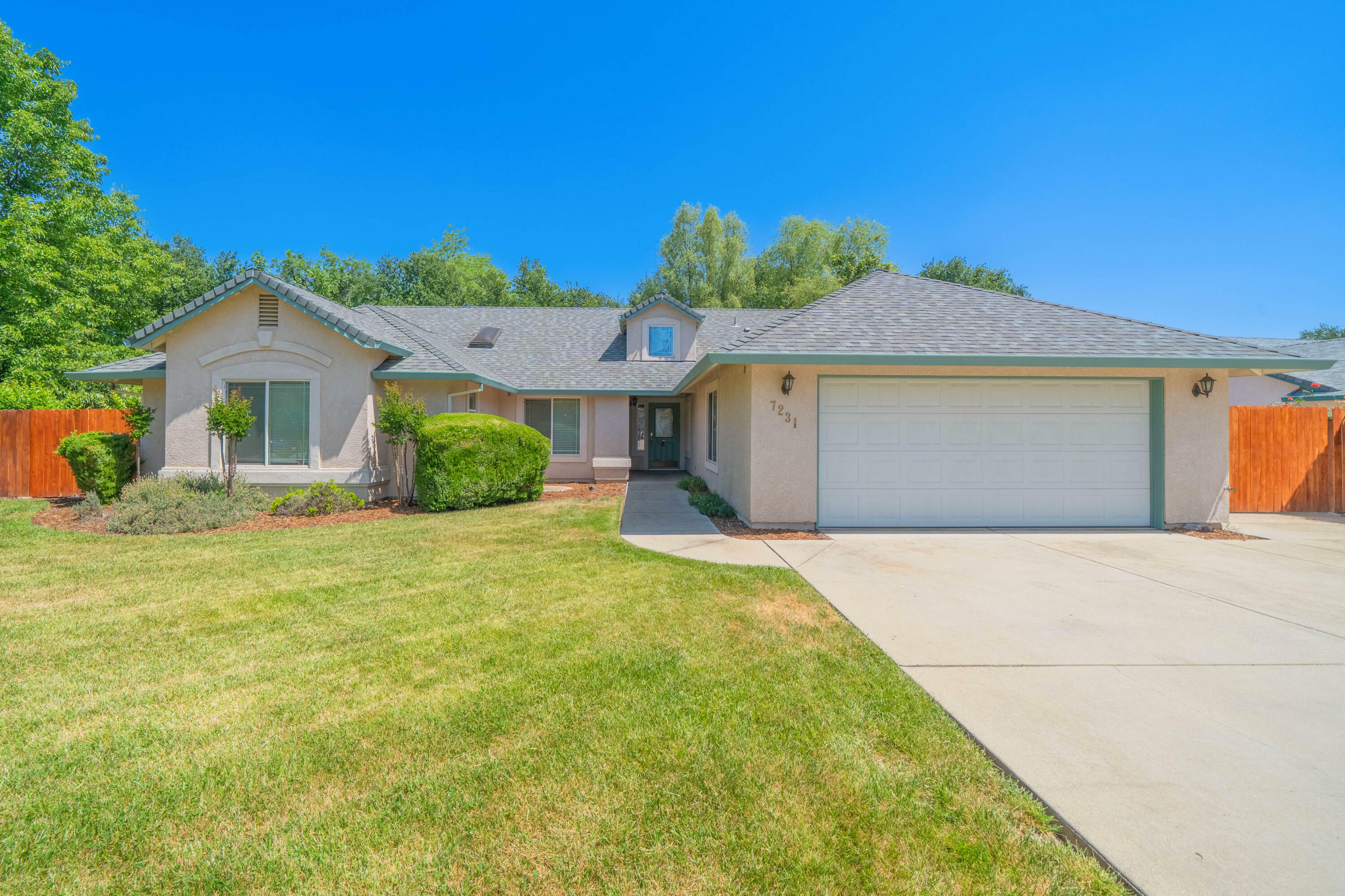 7231 Platinum Way  Redding CA 96001 photo