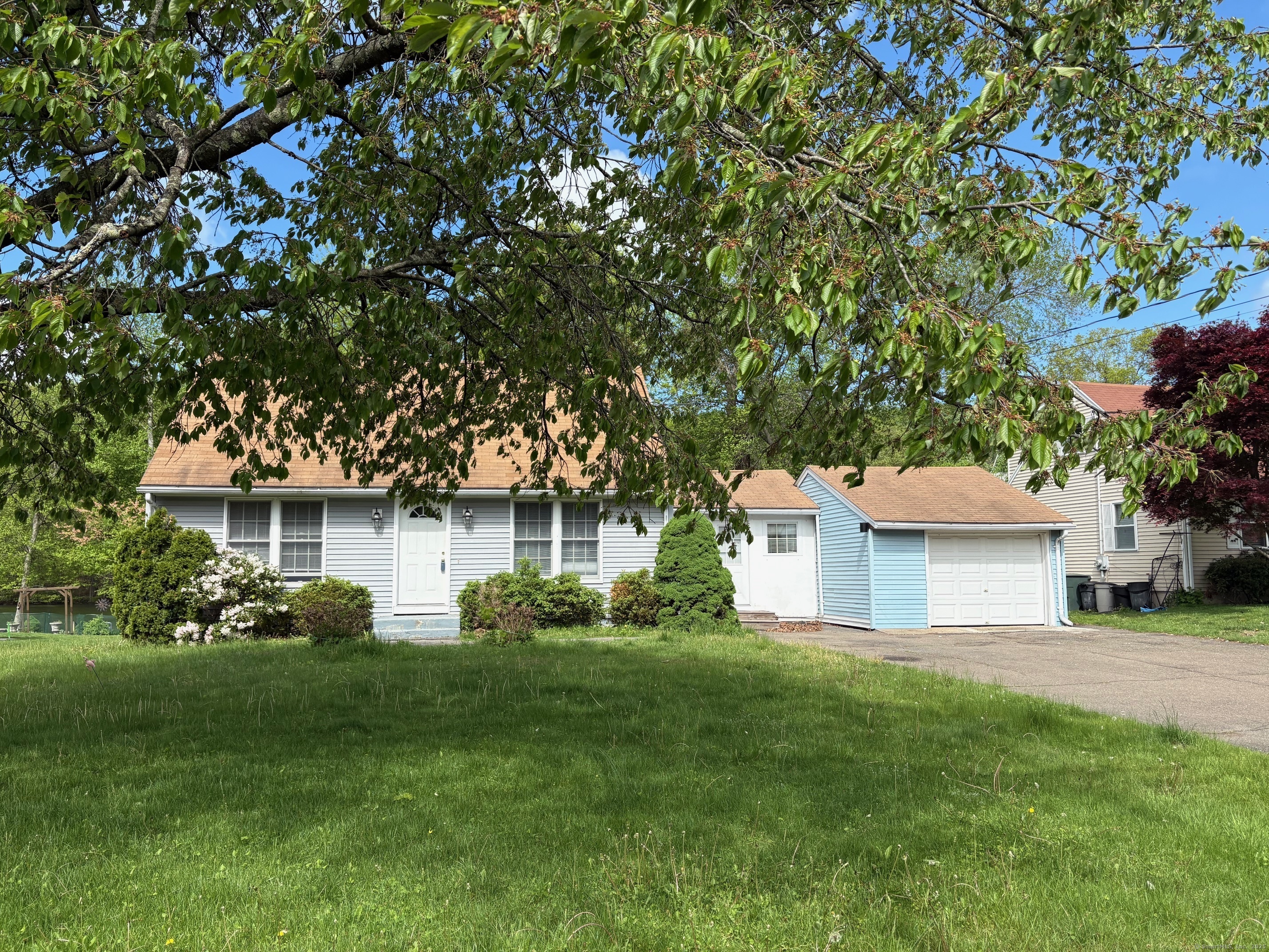Property Photo: 183 Sasapequan Road CT 06824