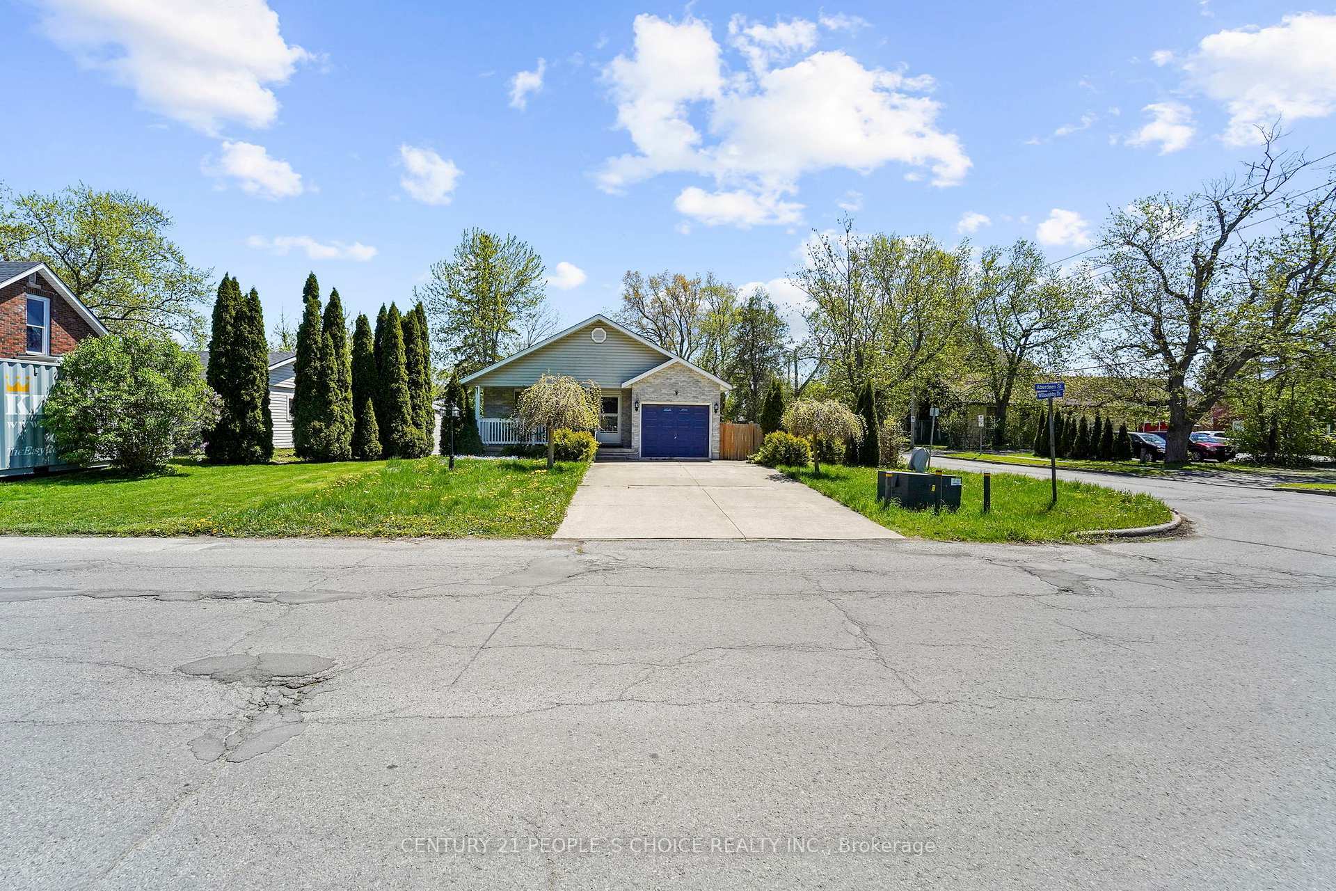 Property Photo: 3640 Aberdeen Street ON L2G 7X4