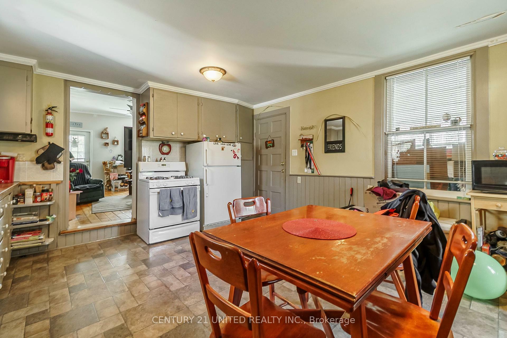 Property Photo: 504 Rubidge Street ON K9H 4E7
