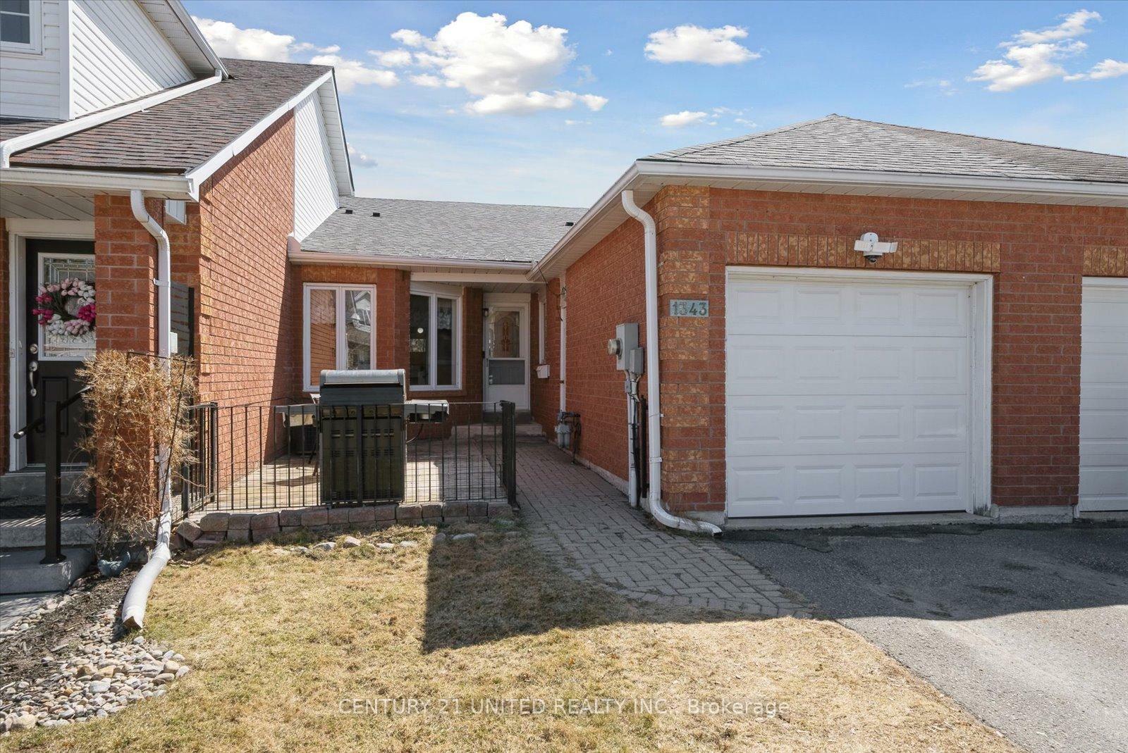 Photo de la propriété: 1343 Eagle Crescent ON K9K 2K7