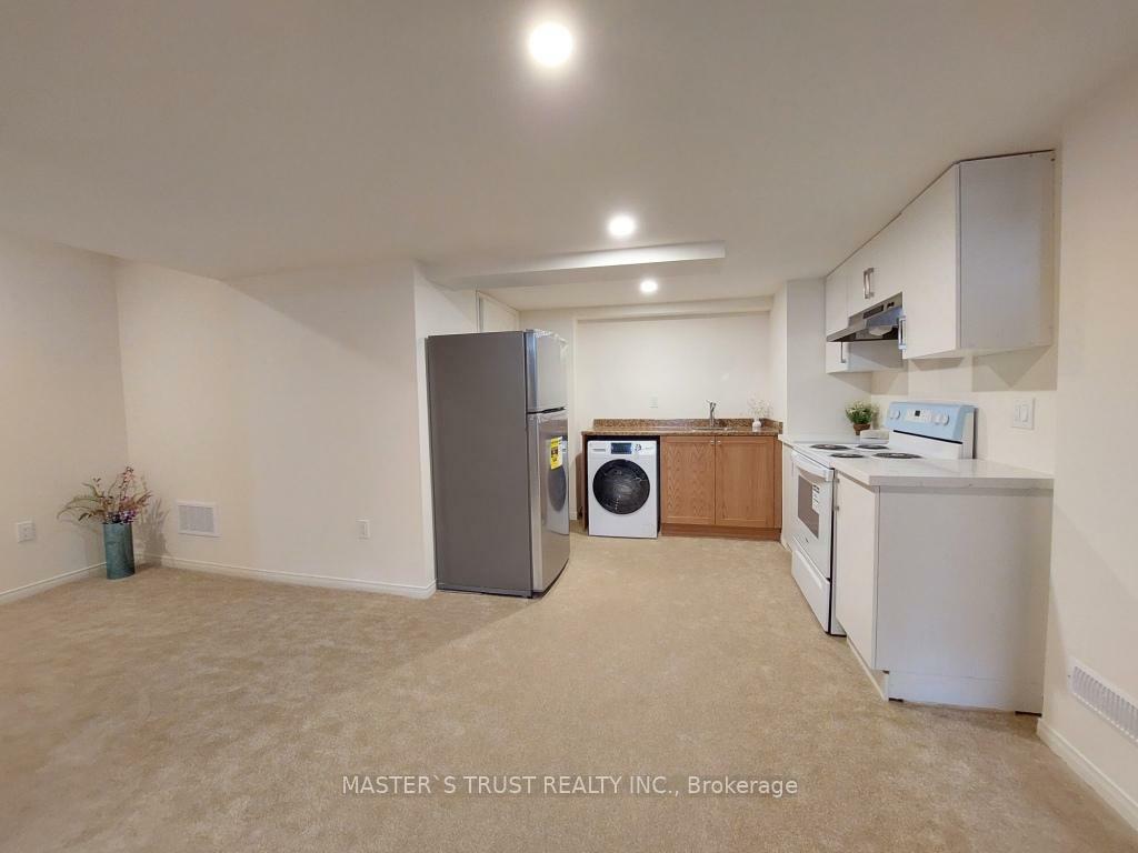 Property Photo: 59 William F Bell Parkway Lower ON L4S 0K1