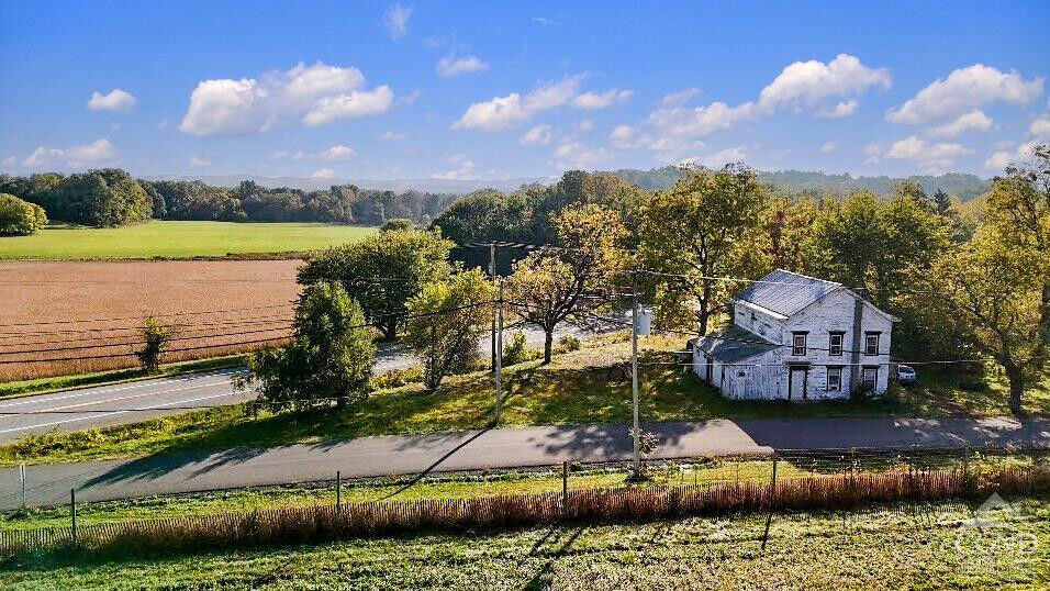 Property Photo:  213 Kipp  NY 12534 