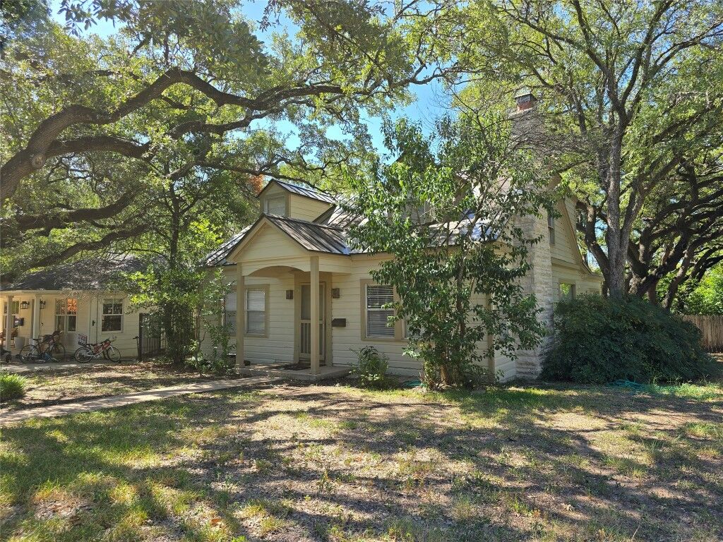 Property Photo: 3207 Cherry Lane TX 78703