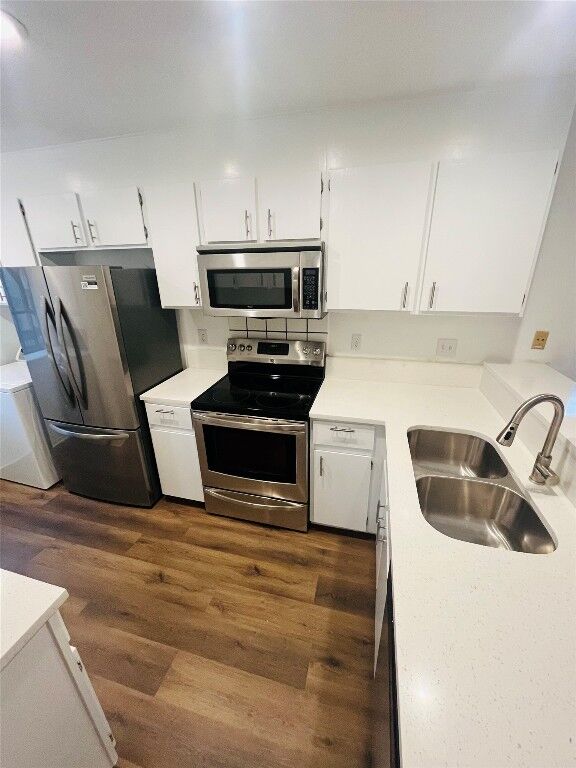 Property Photo:  7122 Wood Hollow Drive 105  TX 78731 