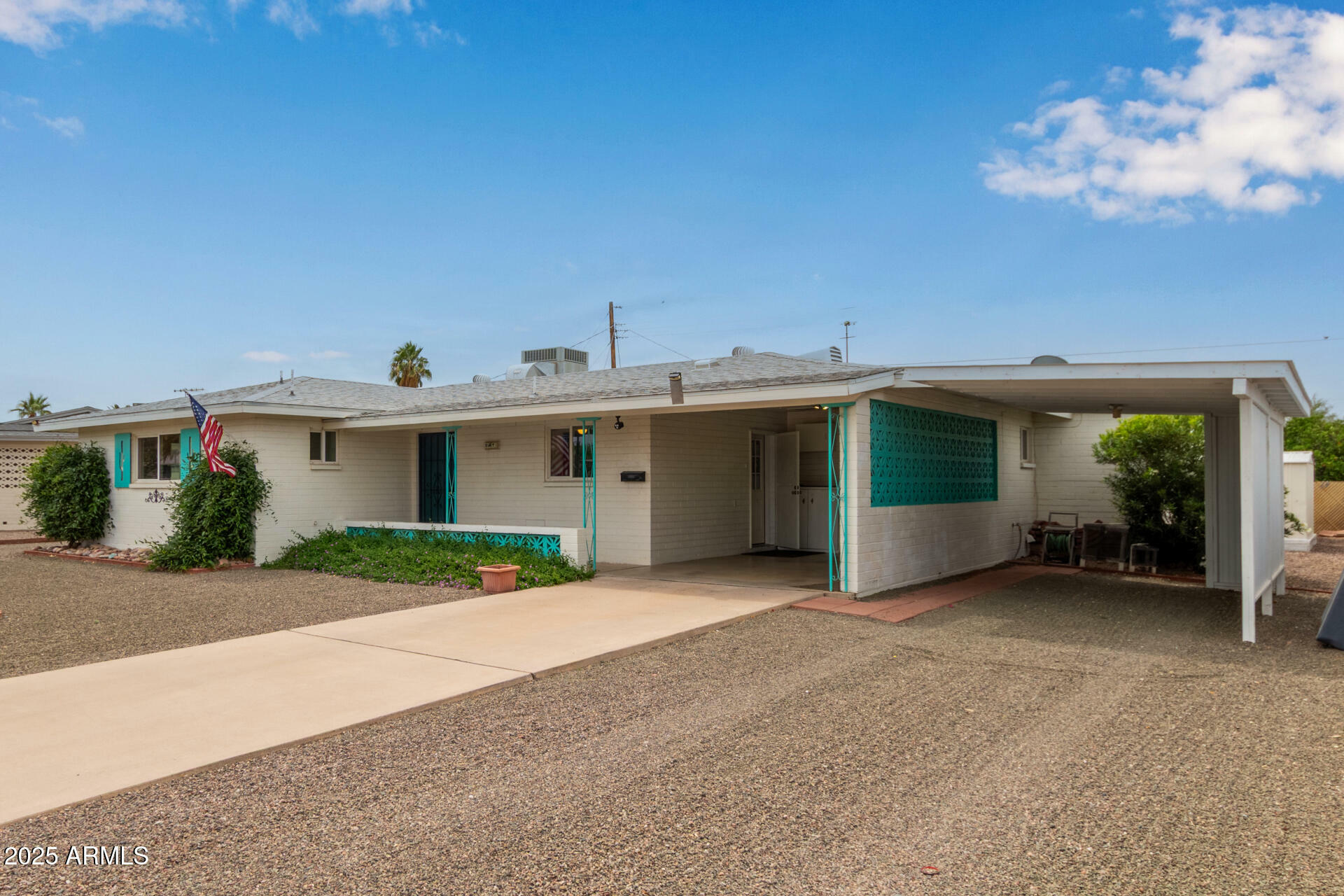 Property Photo: 5317 E Colby Street AZ 85205