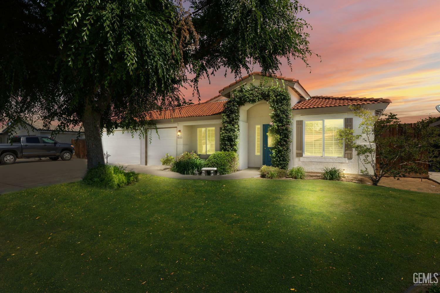 5512 Sicily Court  Bakersfield CA 93308 photo