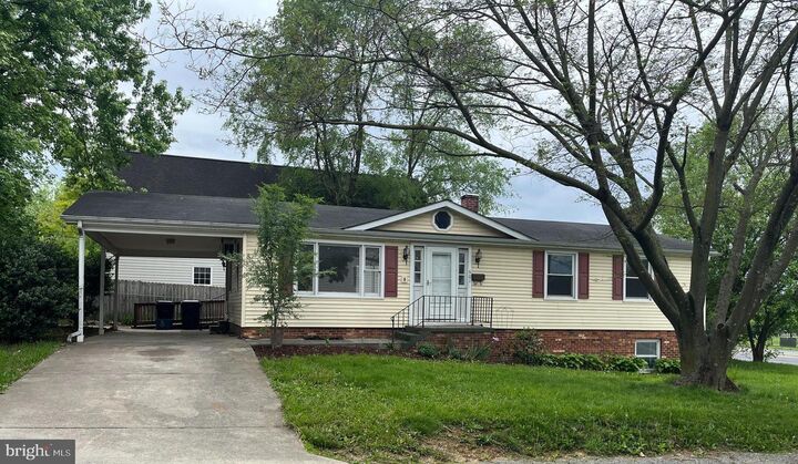 Property Photo: 601 Grove Street VA 22601