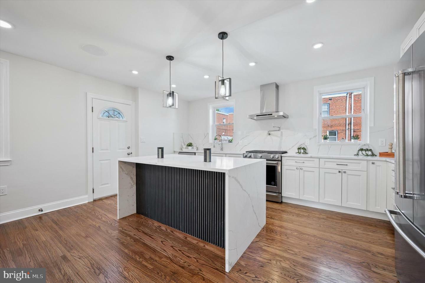 Property Photo: 1217 E Johnson Street PA 19138