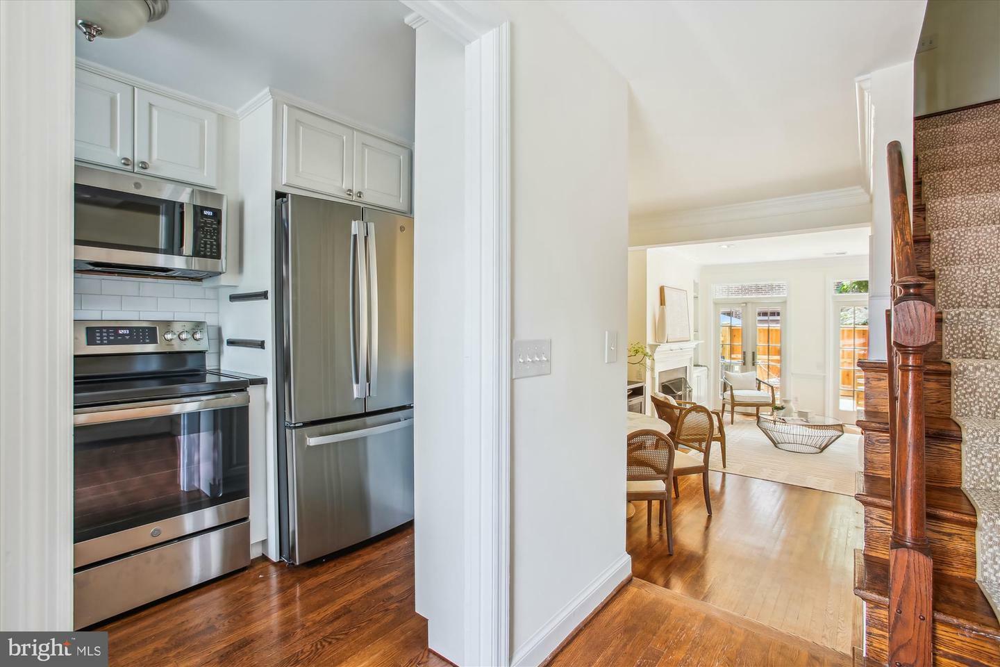 Property Photo:  802 Bashford Lane  VA 22314 