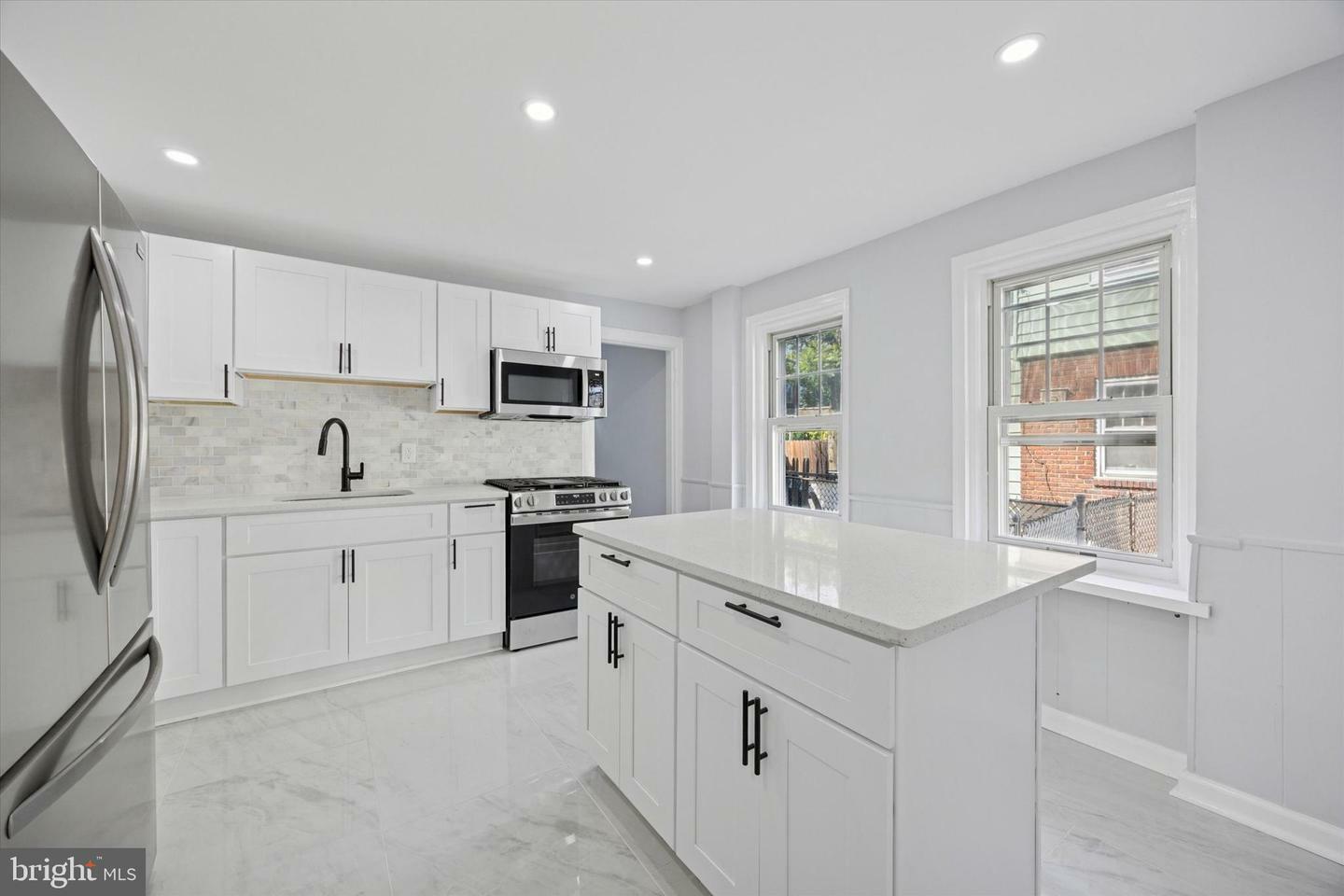 Property Photo:  329 Euclid Avenue  NJ 08609 