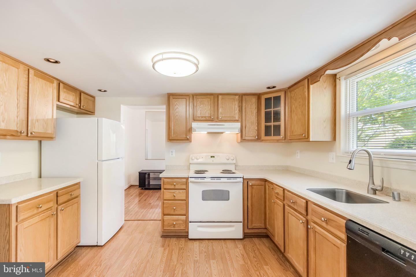 Property Photo: 12201 Kingsford Court MD 20721