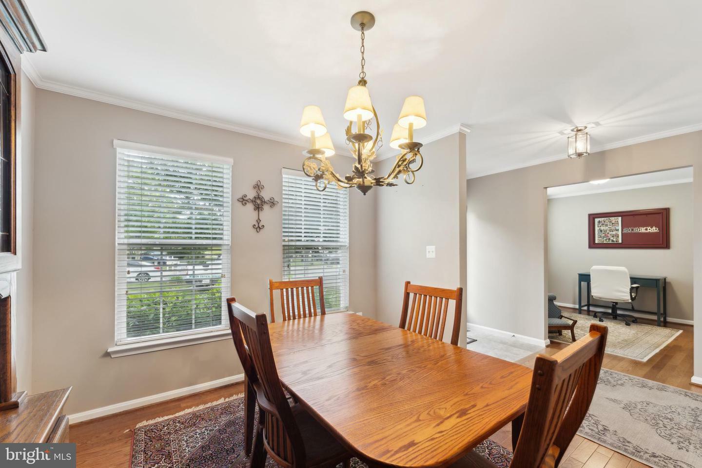 Property Photo: 35934 Newberry Crossing Place VA 20141