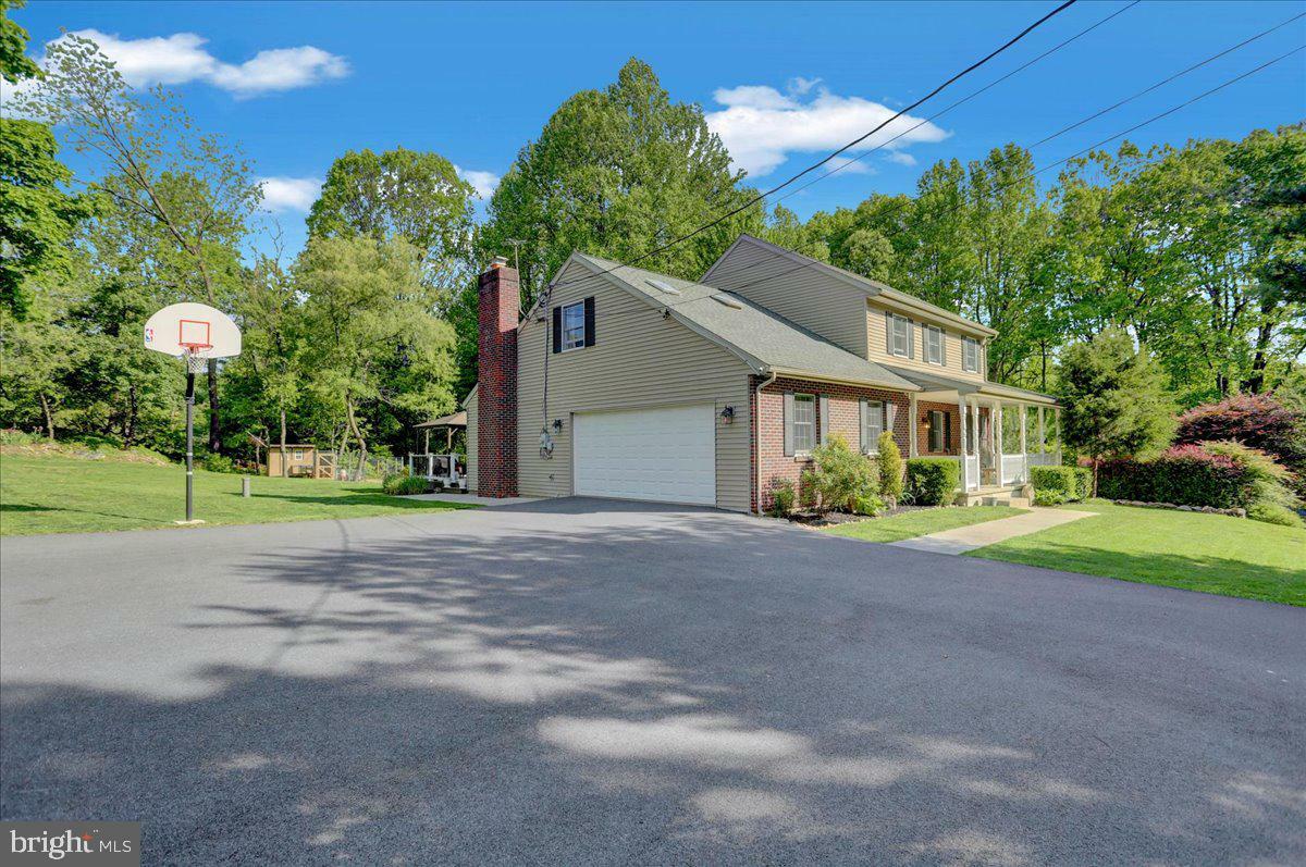 Property Photo: 2581 Hill Road PA 19606