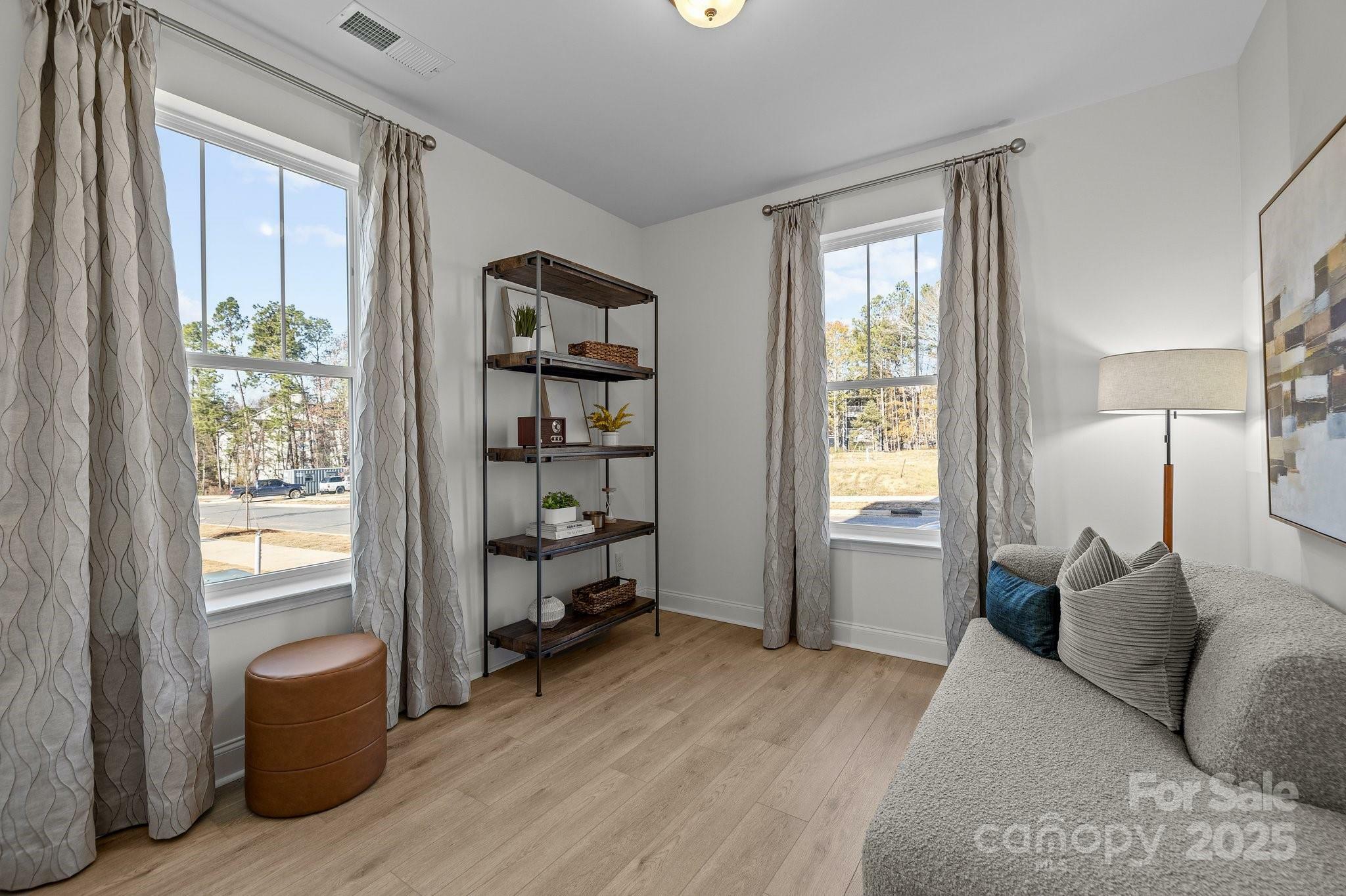Property Photo: 7130 Westrow Avenue 37 End NC 28278