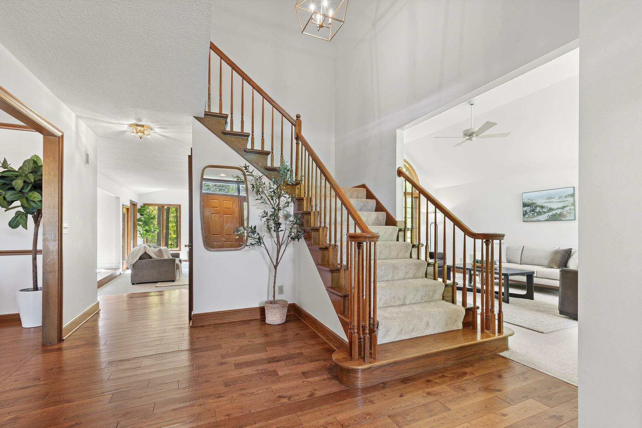 Property Photo: 1299 Stratford Woods Drive OH 43055