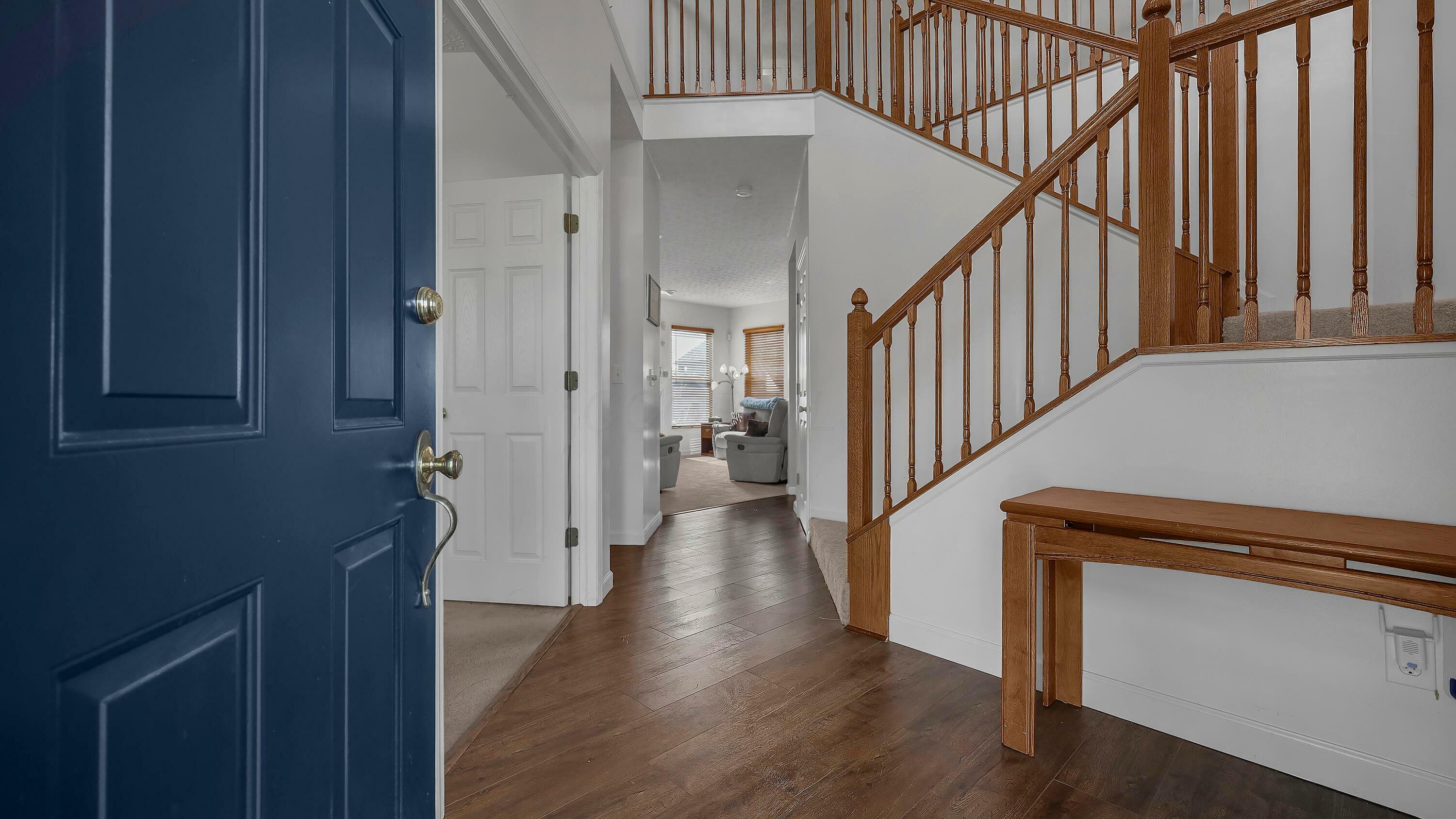Property Photo: 8827 Bergenia Court OH 43068
