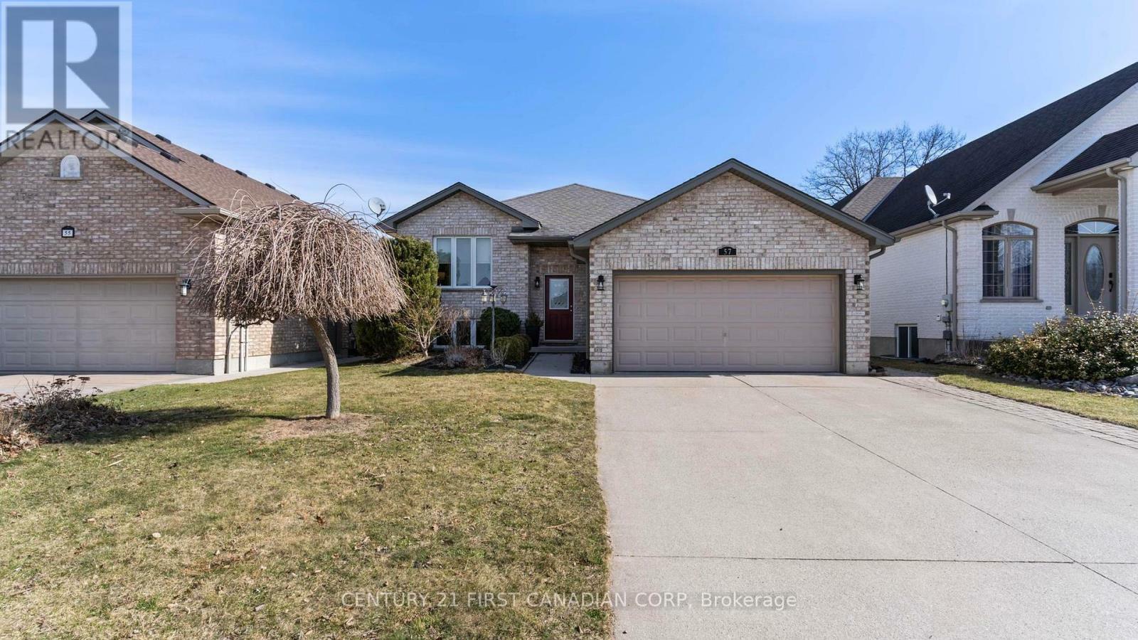 Property Photo: 57 Ridge Street ON N7G 4J9