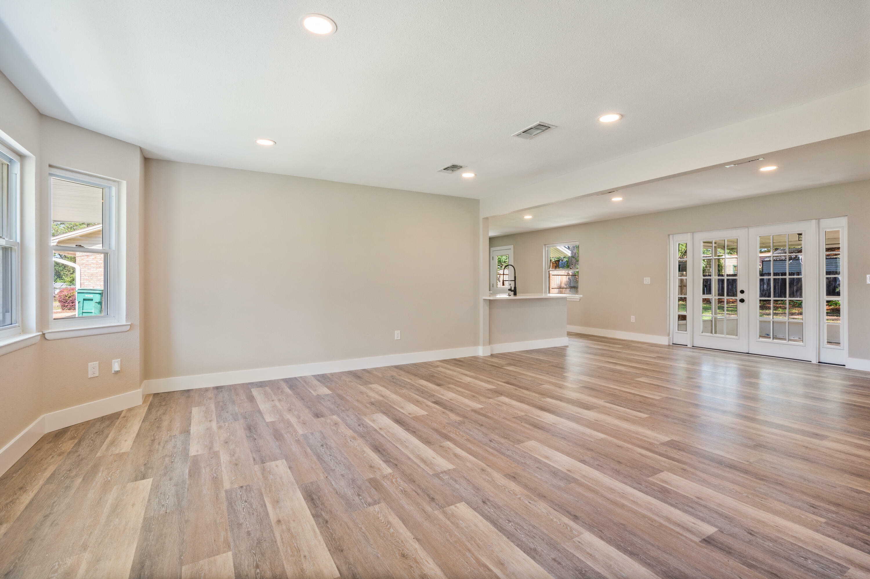 Property Photo:  1411 28th Street  FL 32578 