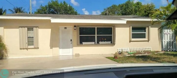 512 SE 1st St  Boynton Beach FL 33435 photo