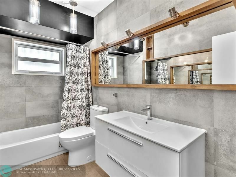 Property Photo: 3711 Van Buren St 12 FL 33021