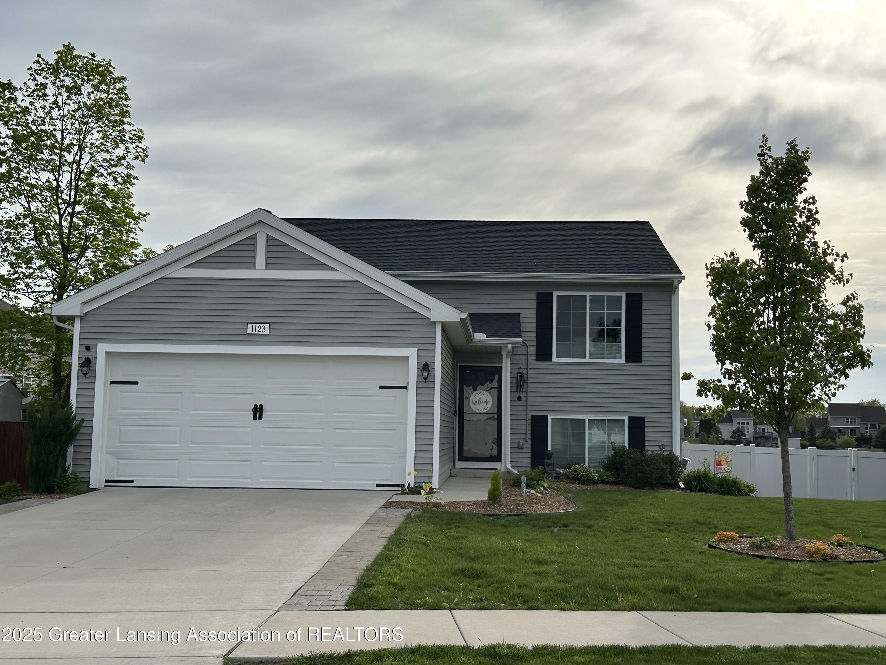 Property Photo: 1123 Chesham Lane MI 48837