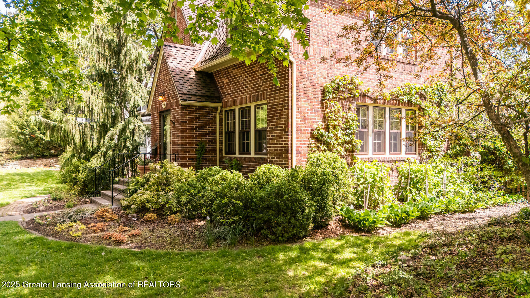 Property Photo: 458 Rosewood Avenue MI 48823
