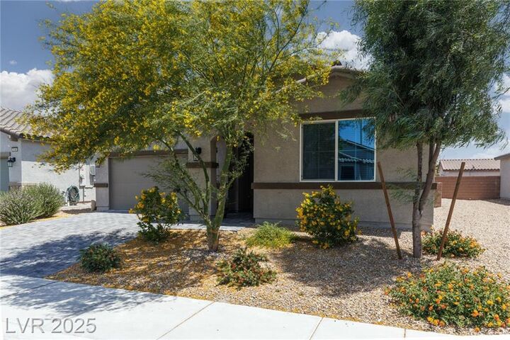 Property Photo: 5136 Stonecrop Street NV 89031