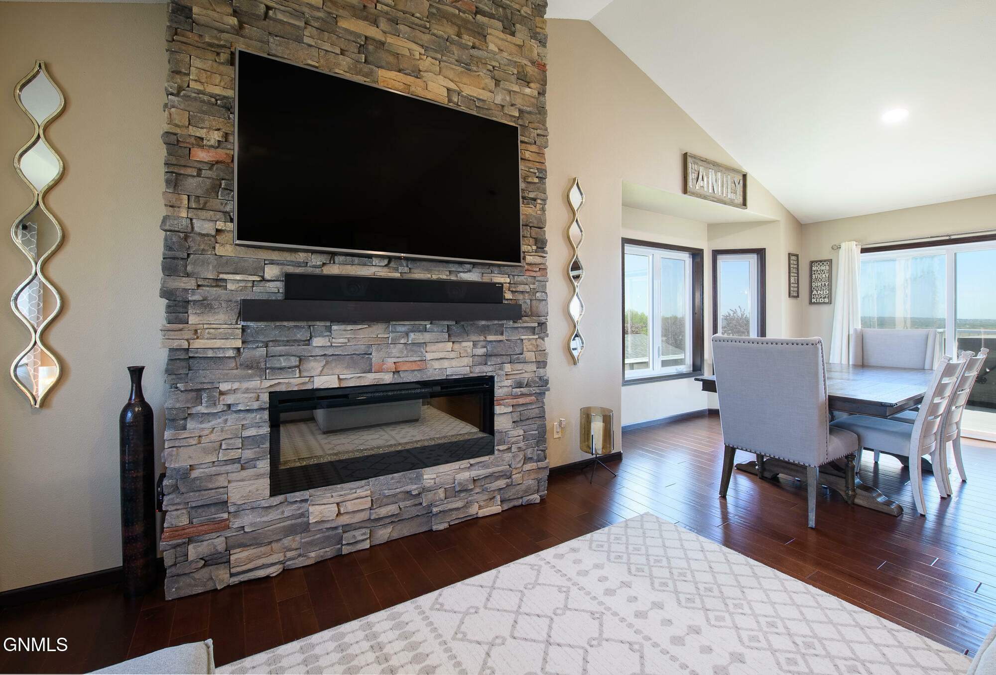 Property Photo: 3208 14th Avenue SE ND 58554