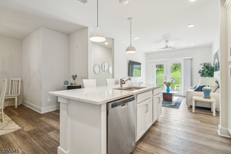 Property Photo: 2 Vanderbilt Blvd 103 NJ 07932