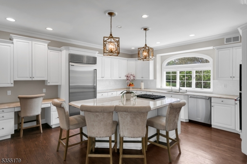 Property Photo: 10 Wolf Ln NJ 07920