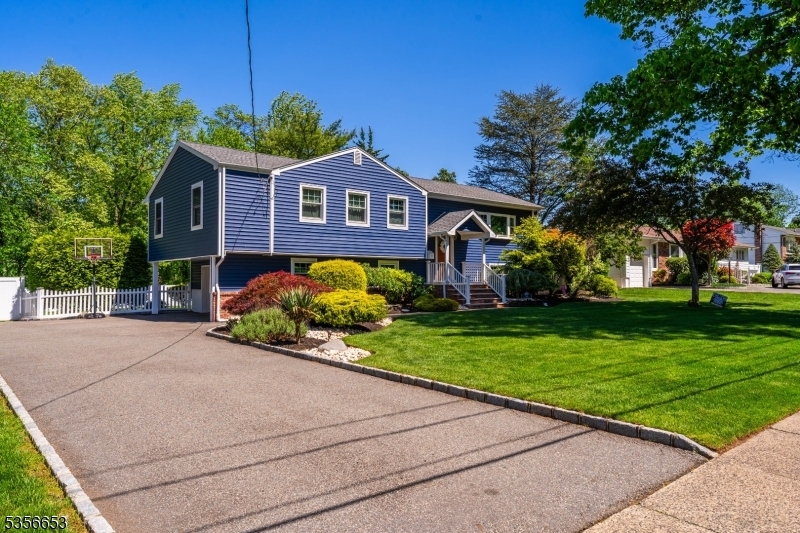 Property Photo: 60 Wheatsheaf Rd NJ 07066