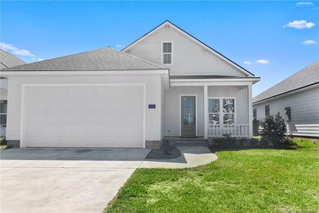 Property Photo: 752 Lakewood Pointe Drive LA 70601