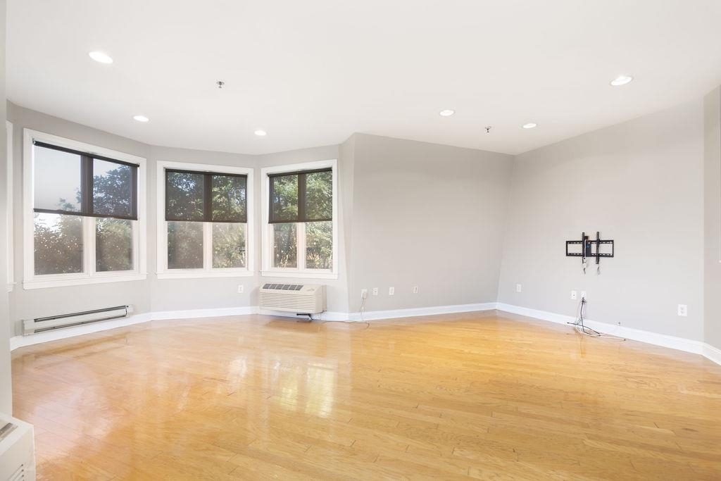 Property Photo: 40 Constitution Way 308 NJ 07305
