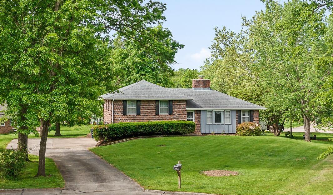 Property Photo: 4 Halley Court MO 65251