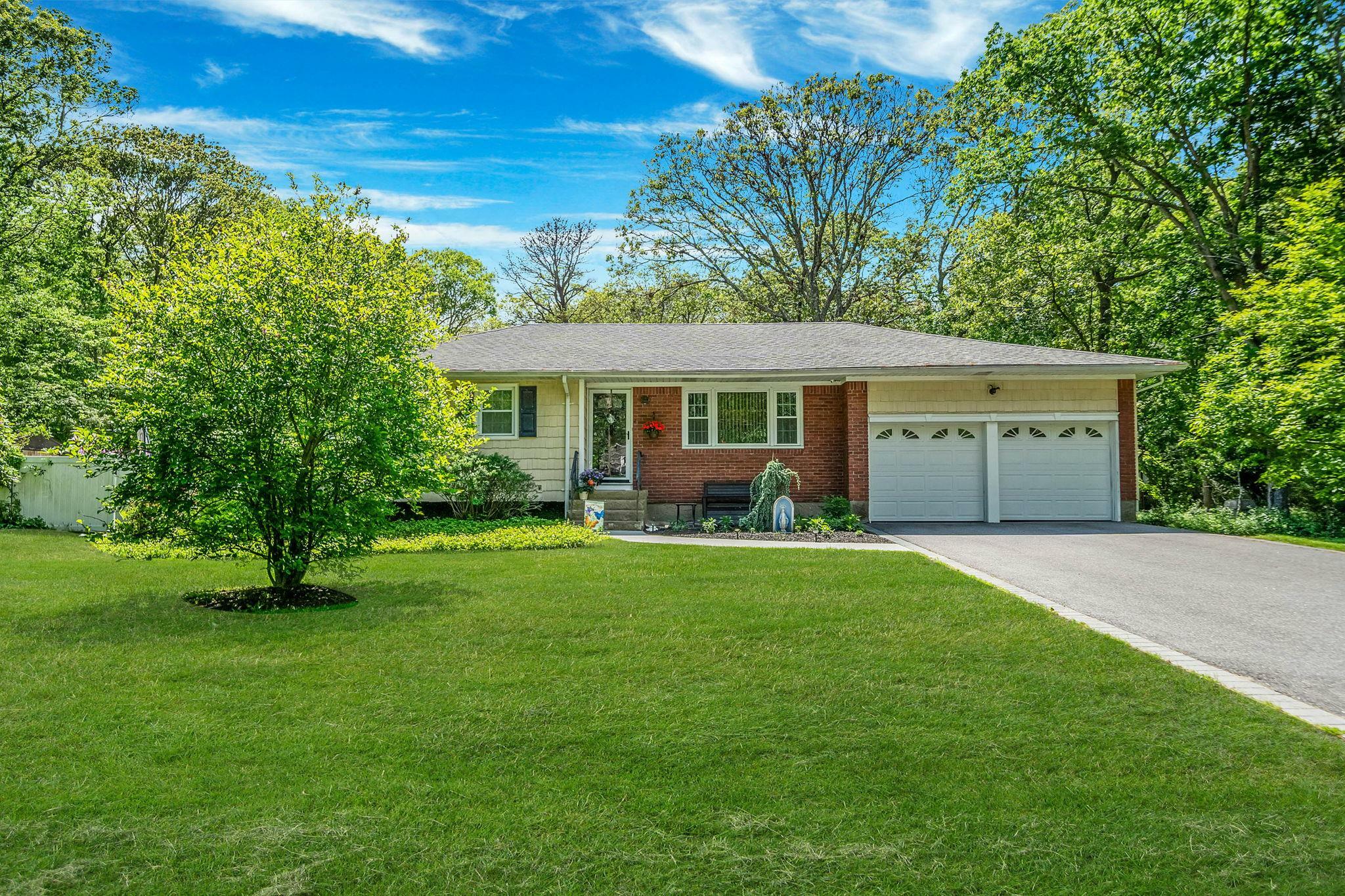 Property Photo: 2 Old Orchard Lane NY 11961