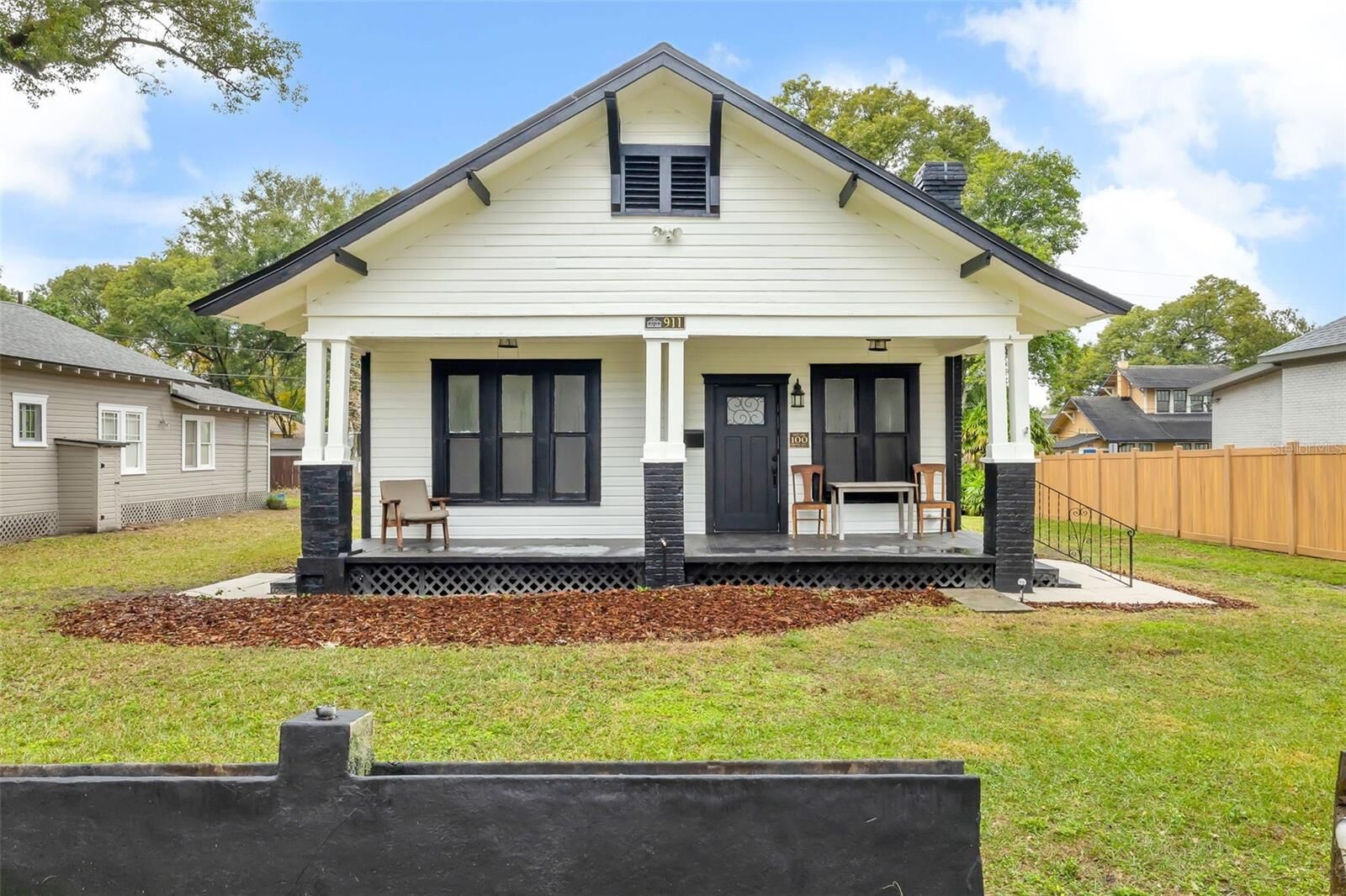 Property Photo: 911 S Missouri Avenue FL 33803
