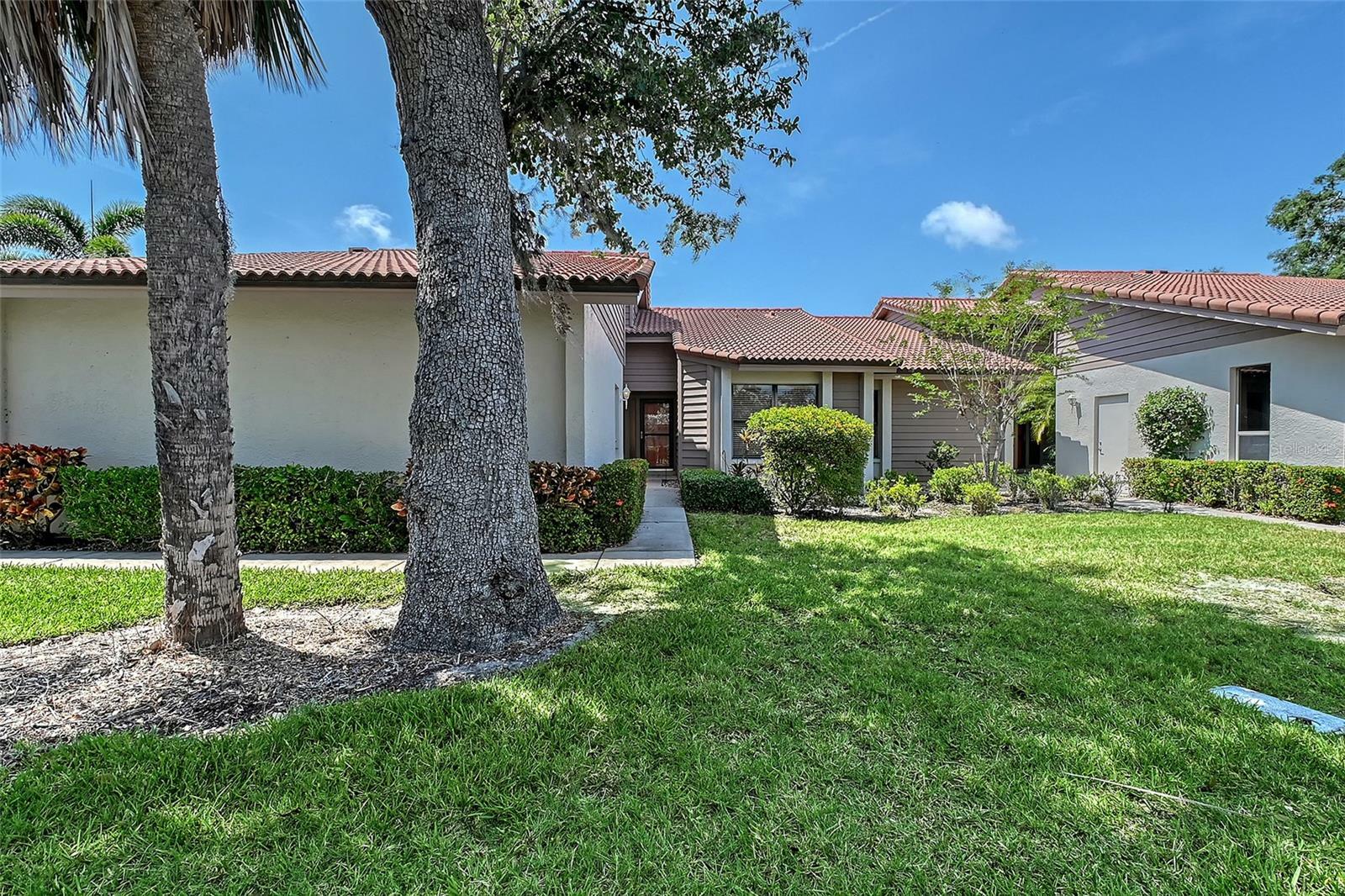 Property Photo: 6096 Wilshire Boulevard 9 FL 34238