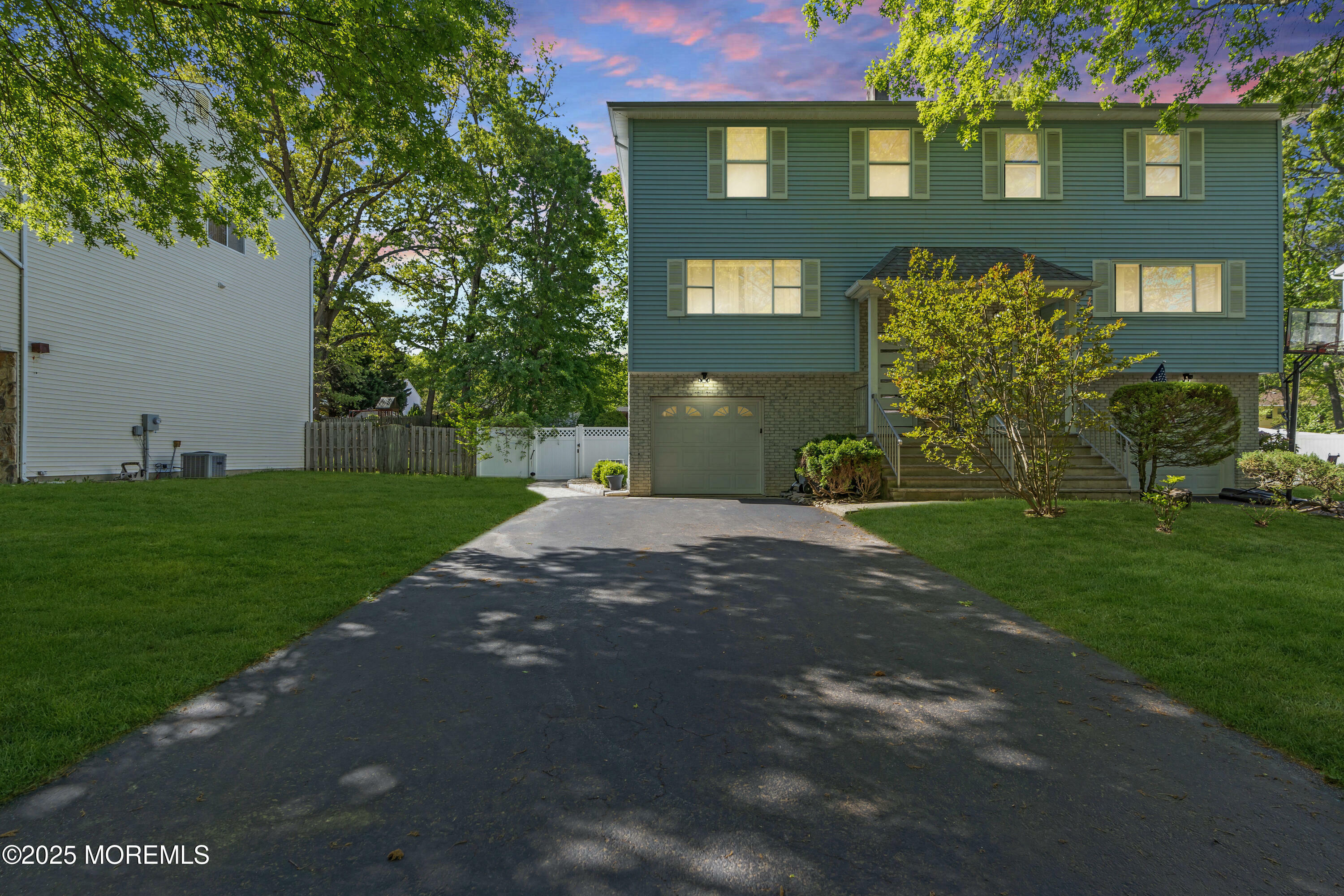 31 Dortmunder Drive  Manalapan NJ 07726 photo