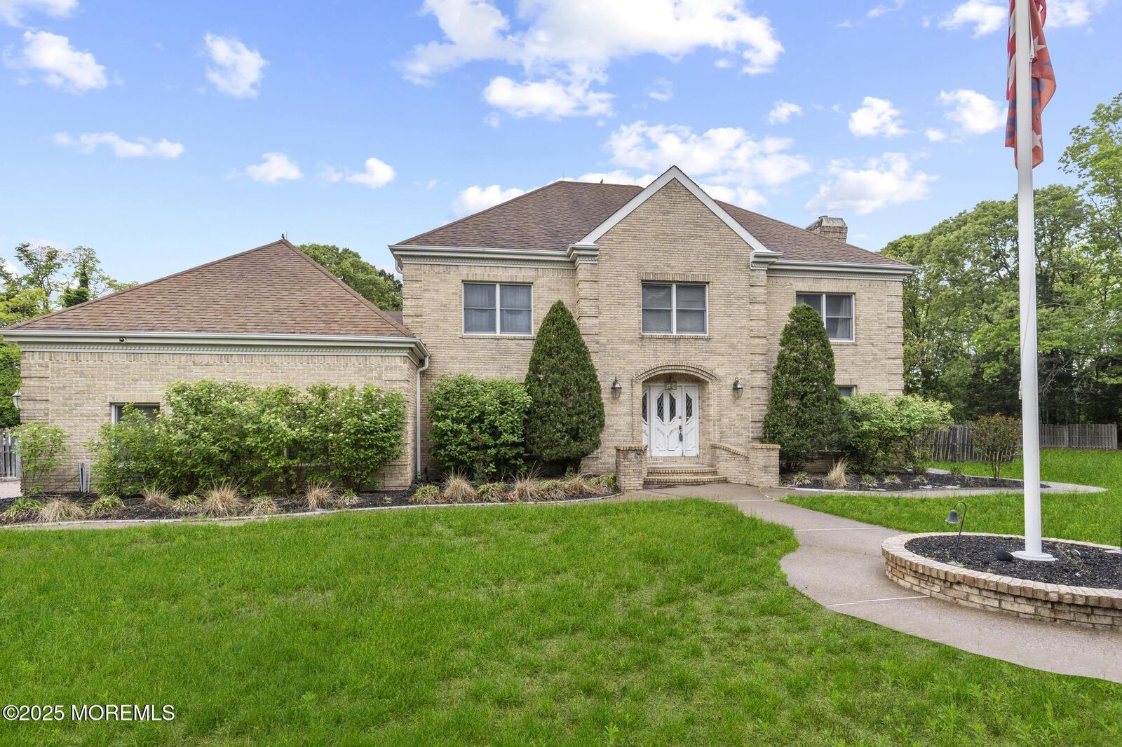 Property Photo:  696 Schoolhouse Lane  NJ 08753 