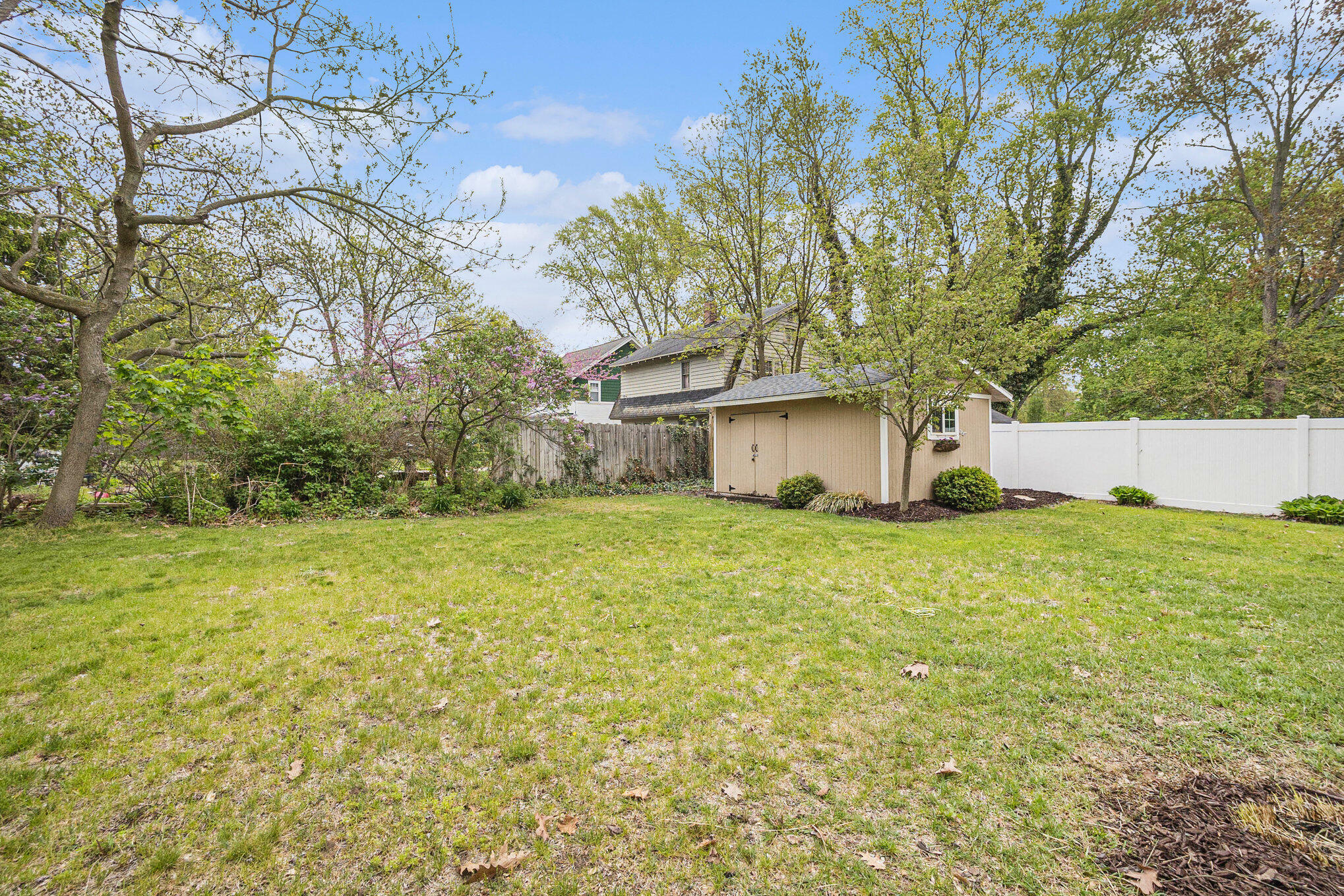 Property Photo: 669 S 160th Avenue MI 49423
