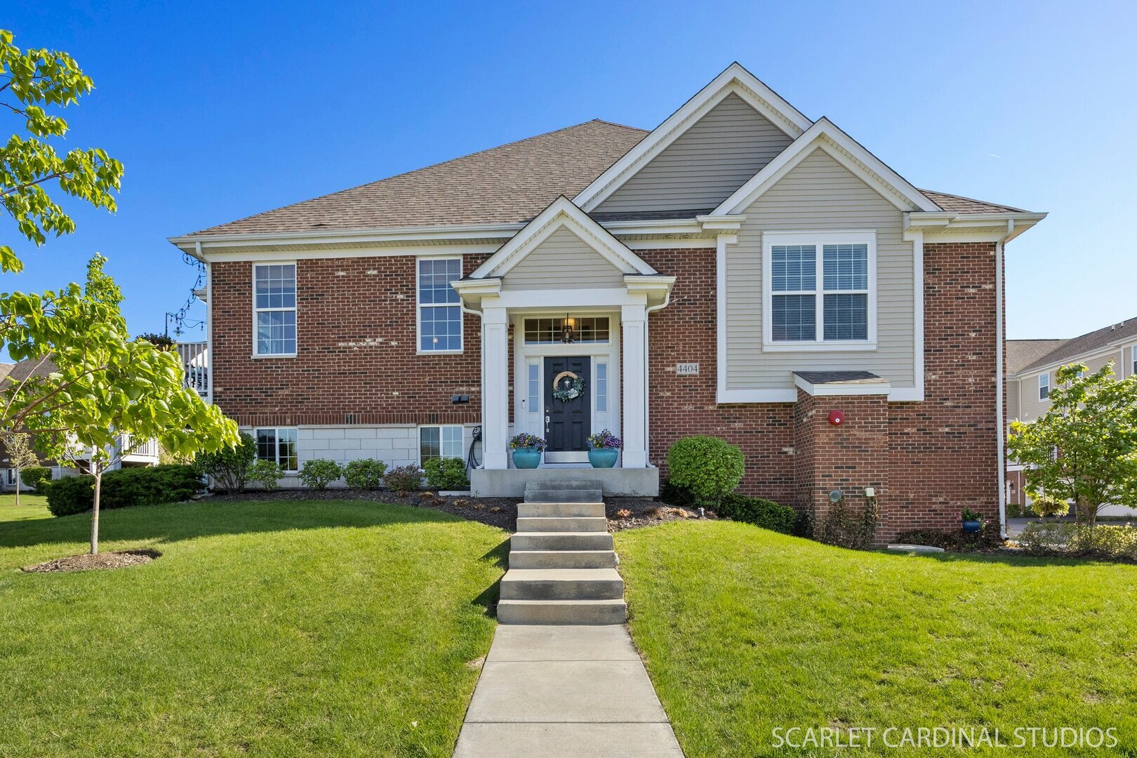 Property Photo: 4404 Monroe Court IL 60564