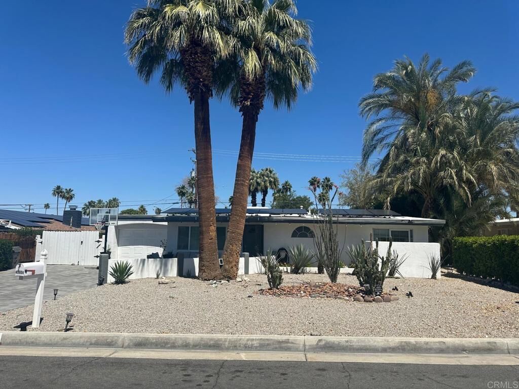 Property Photo:  45604 Quailbrush Street  CA 92260 