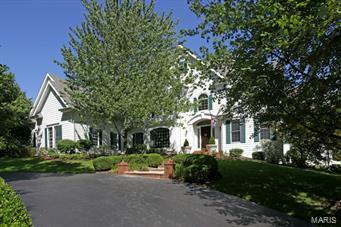 2 Warson Hills  St Louis MO 63124 photo